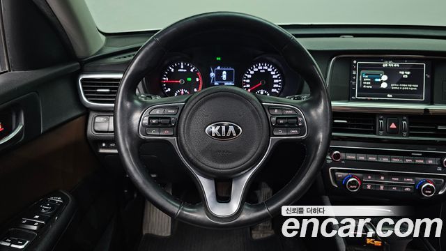 Kia K5 2016 — photo 13