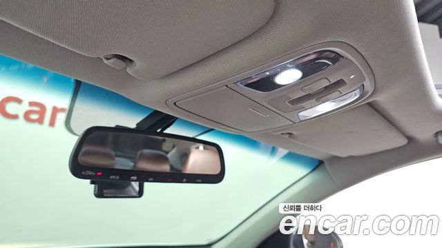 Kia K5 2016 — photo 16
