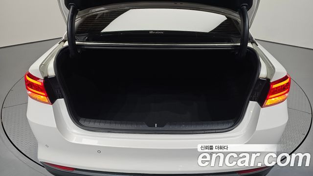 Kia K5 2016 — photo 20