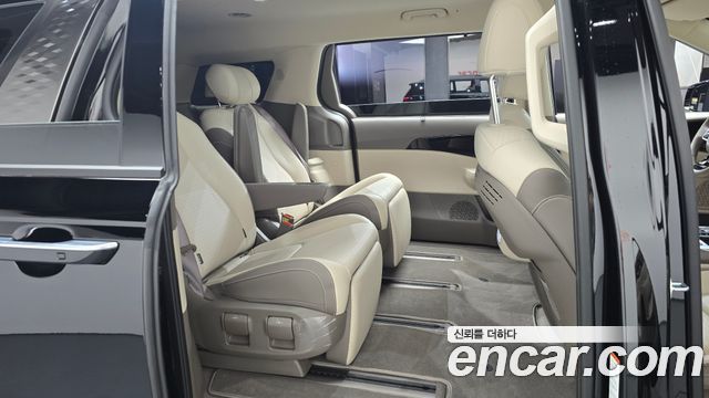 Kia Canival 2025 — photo 17