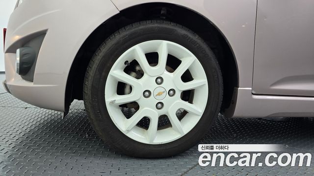 Chevrolet Korea Spark 2012 — photo 5
