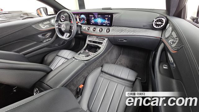Mercedes-Benz E-Class 2021 — photo 10