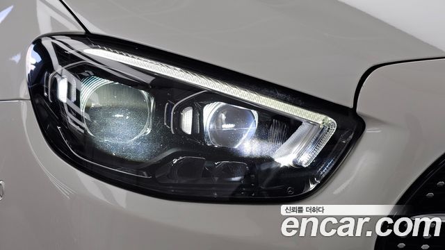 Mercedes-Benz E-Class 2021 — photo 8