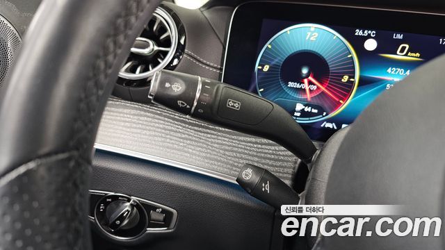 Mercedes-Benz E-Class 2021 — photo 30