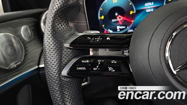 Mercedes-Benz E-Class 2021 — photo 31