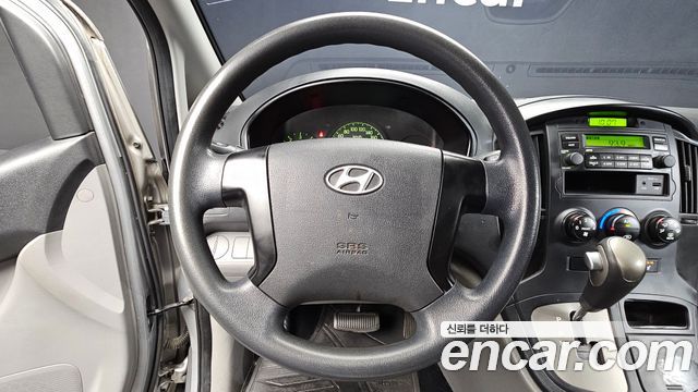 Hyundai Starex 2015 — photo 12