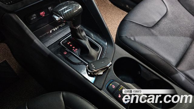 Kia Niro 2022 — photo 9