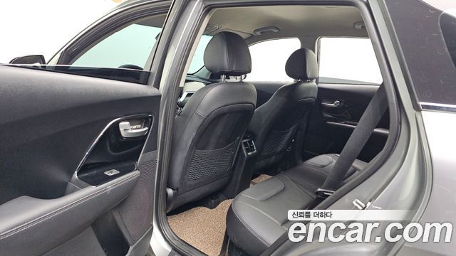 Kia Niro 2022 — photo 11