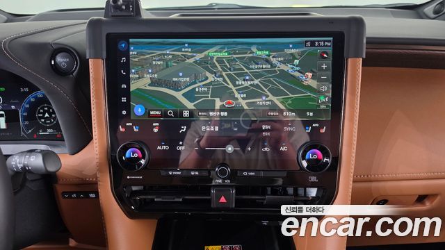 Toyota Alphard 2025 — photo 18