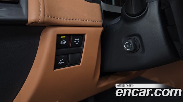 Toyota Alphard 2025 — photo 25