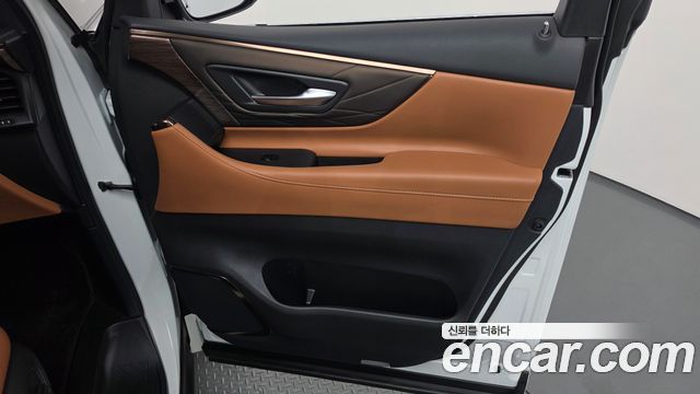 Toyota Alphard 2025 — photo 15