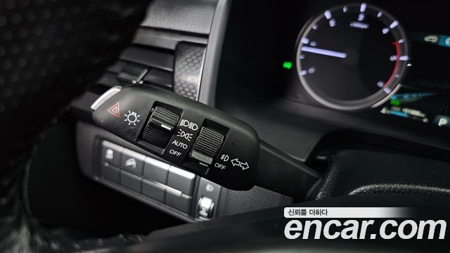 KG Mobility Rexton 2020 — photo 32