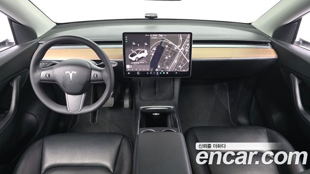Tesla Model Y 2022 — photo 10