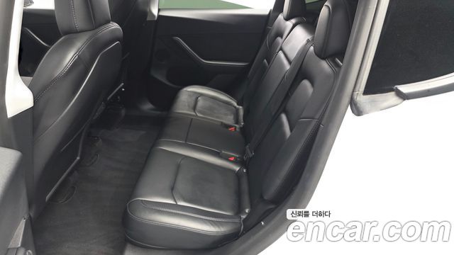 Tesla Model Y 2022 — photo 18