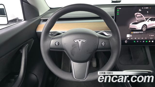 Tesla Model Y 2022 — photo 19