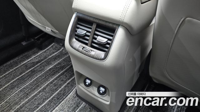 Kia K7 2020 — photo 31