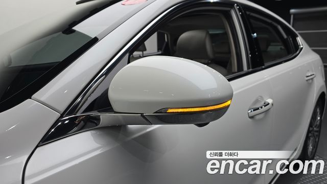 Kia K7 2020 — photo 32