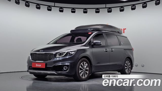 Kia Canival 2018 — photo 1