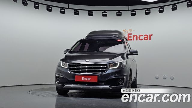 Kia Canival 2018 — photo 3