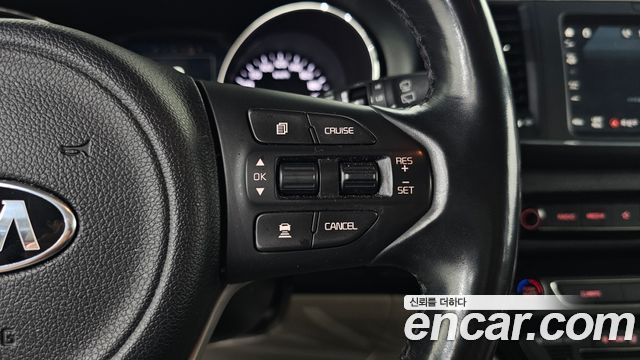 Kia Canival 2018 — photo 15