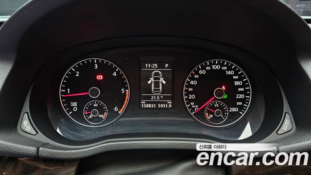 Volkswagen Passat 2015 — photo 8