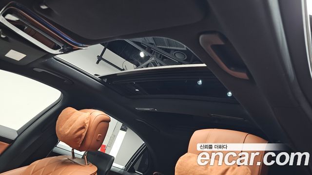 Mercedes-Benz S-Class 2023 — photo 24