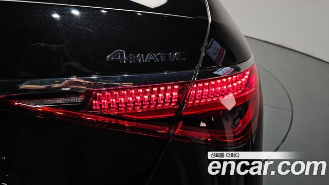 Mercedes-Benz S-Class 2023 — photo 9