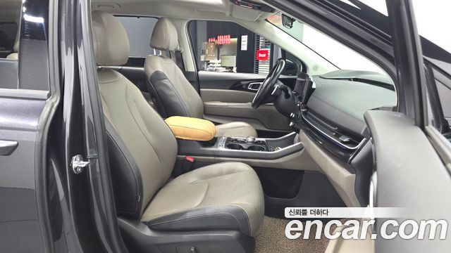 Kia Canival 2025 — photo 17