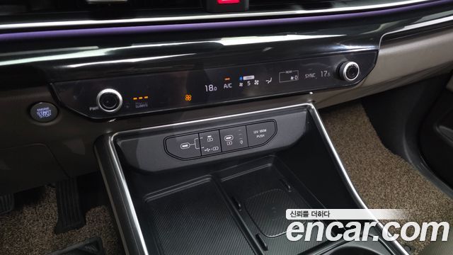 Kia Canival 2025 — photo 25