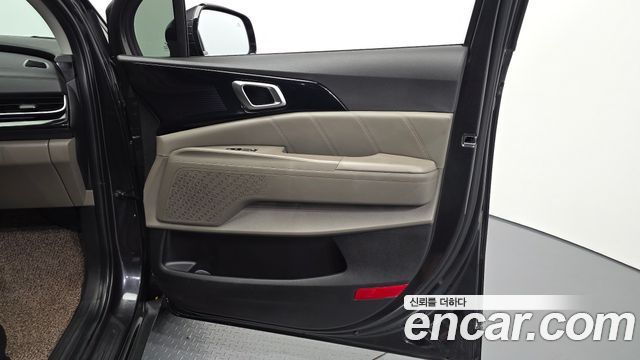 Kia Canival 2025 — photo 14