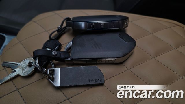 Kia Canival 2025 — photo 40