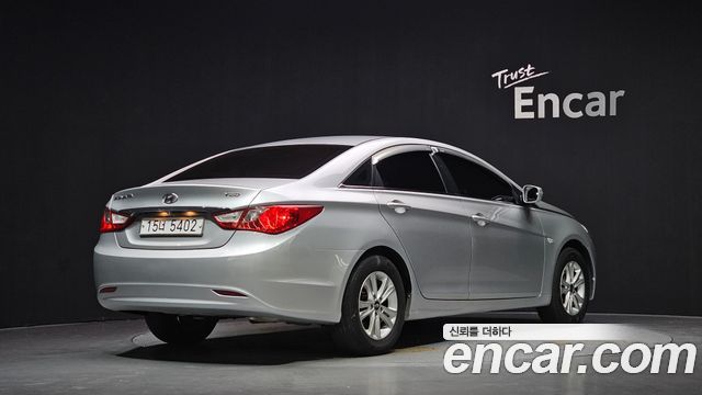Hyundai Sonata 2011 — photo 2