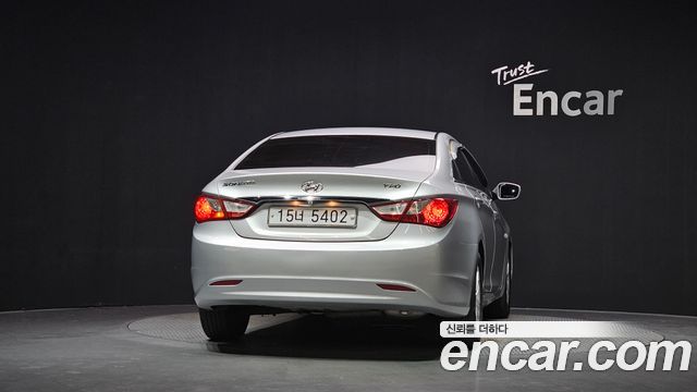 Hyundai Sonata 2011 — photo 4