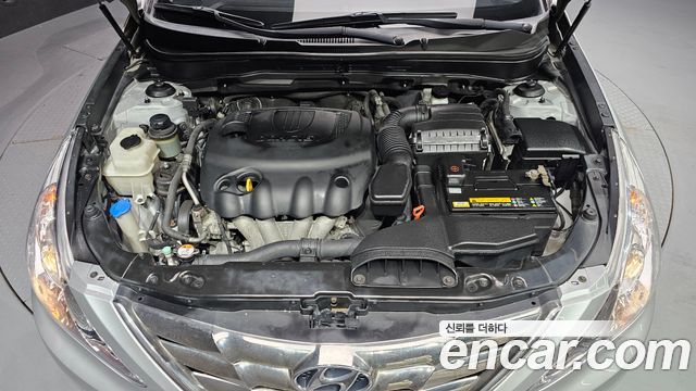 Hyundai Sonata 2011 — photo 6