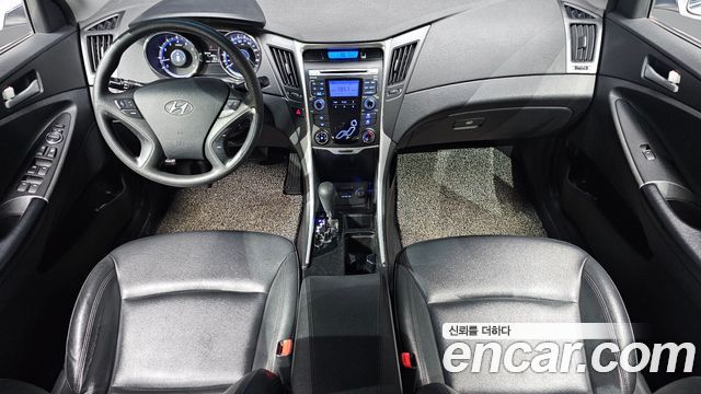 Hyundai Sonata 2011 — photo 7