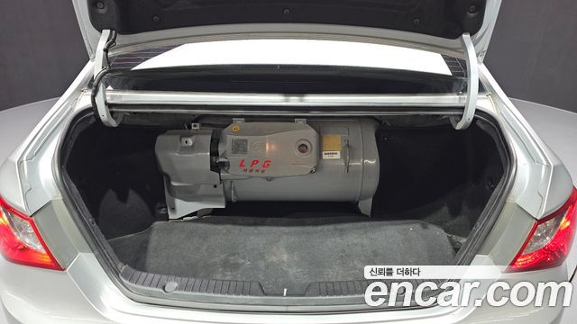 Hyundai Sonata 2011 — photo 20