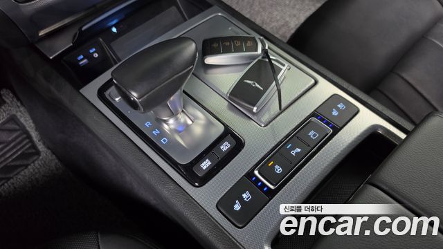 Genesis G80 2018 — photo 12