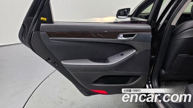 Genesis G80 2018 — photo 15