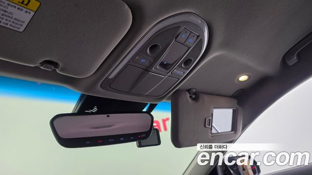 Genesis G80 2018 — photo 28