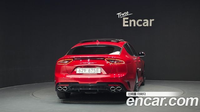 Kia Stinger 2018 — photo 4