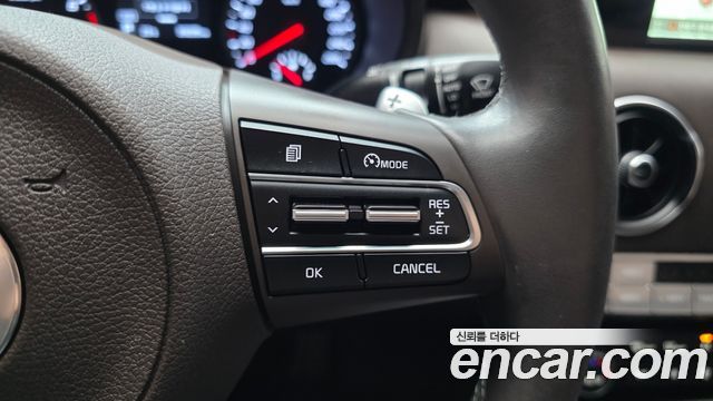Kia Stinger 2018 — photo 23