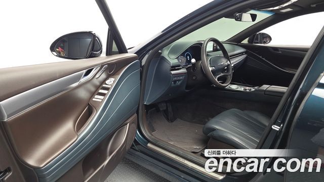 Genesis G80 2022 — photo 13
