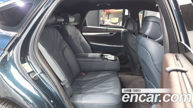 Genesis G80 2022 — photo 18