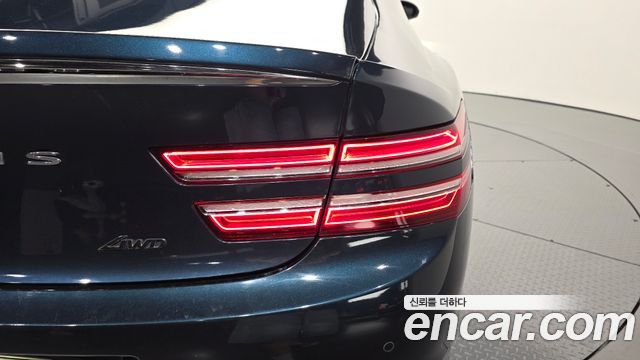 Genesis G80 2022 — photo 9