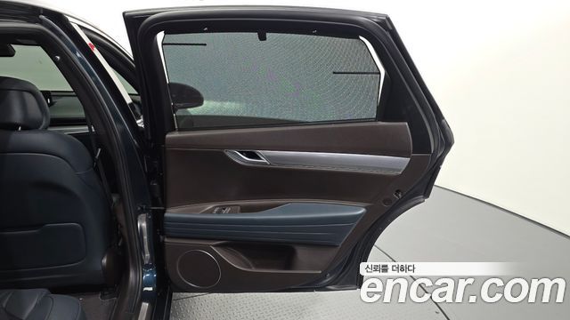 Genesis G80 2022 — photo 15