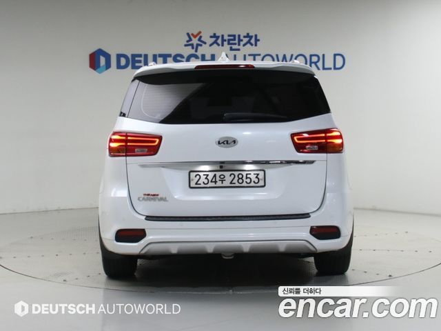 Kia Canival 2019 — photo 4