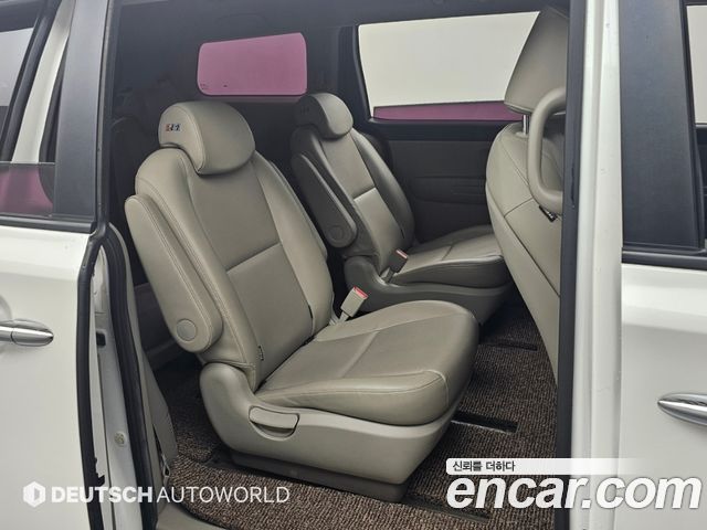 Kia Canival 2019 — photo 12