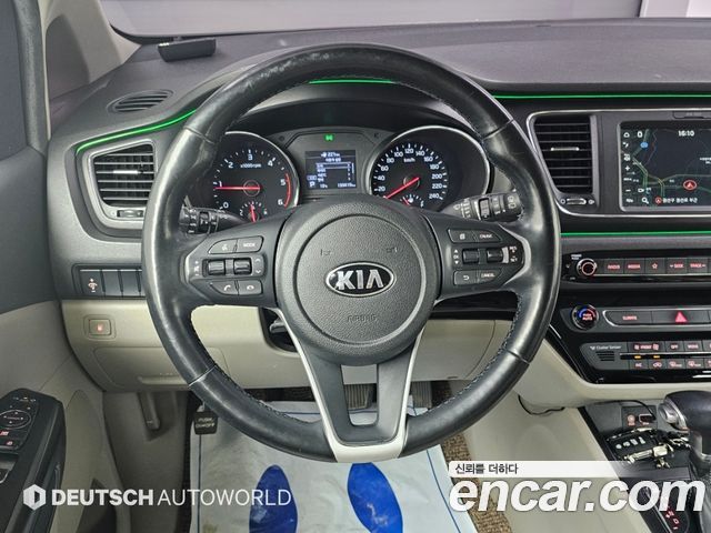 Kia Canival 2019 — photo 13
