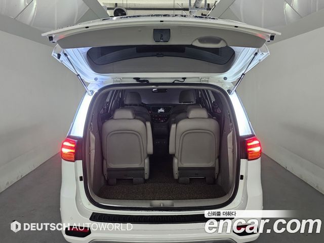 Kia Canival 2019 — photo 19