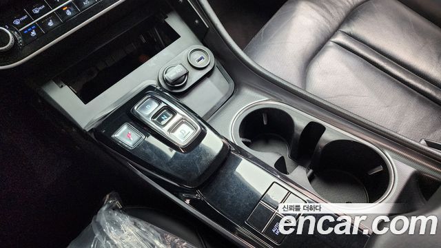 Hyundai Sonata 2020 — photo 9
